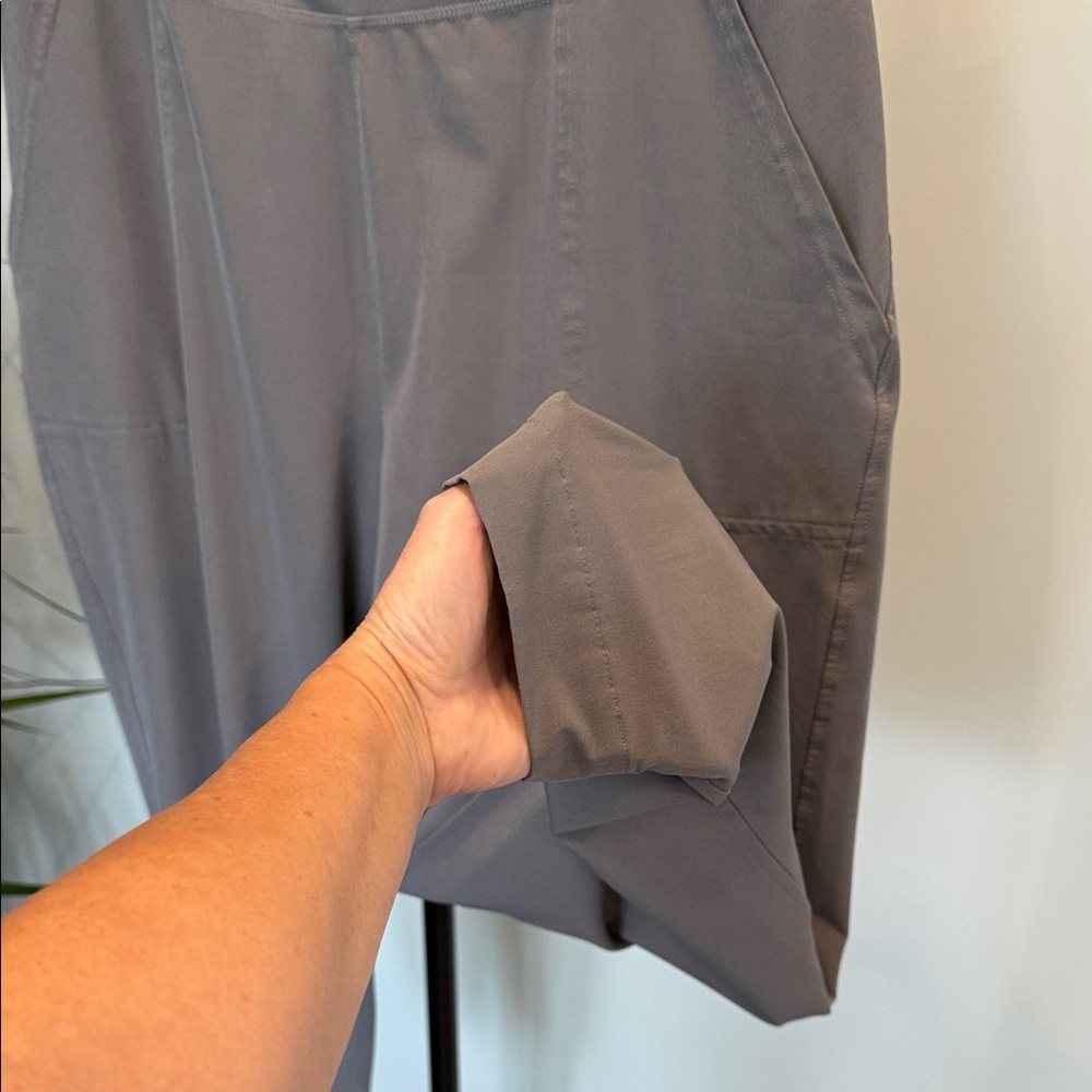 Patagonia Grey Lightweight Casual Women's Pants size L - Picture 12 of 15